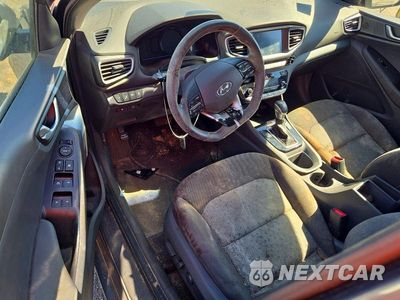 Zdjęcie 8 z 12 samochodu: 2017 HYUNDAI IONIQ SEL VIN:KMHC75LC7HU045738 - miniatura
