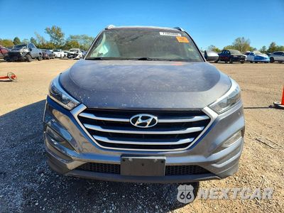 Piąte zdjęcie samochodu w środku: 2017 HYUNDAI TUCSON SE VIN:KM8J3CA42HU475227 - miniatura