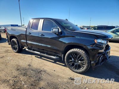 Czwarte zdjęcie samochodu z boku: 2020 CHEVROLET SILVERADO K1500 RST VIN:1GCRYEEK9LZ252174 - miniatura