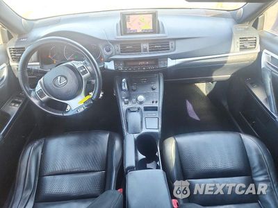 Zdjęcie 8 z 13 samochodu: 2013 LEXUS CT 200 VIN:JTHKD5BH5D2153026 - miniatura
