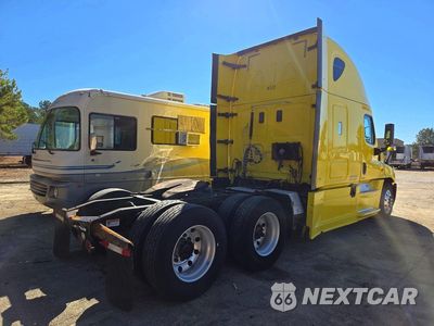 Trzecie zdjęcie samochodu z tyłu: 2017 FREIGHTLINER CASCADIA 125 VIN:3AKJGLDR9HSJJ2104 - miniatura