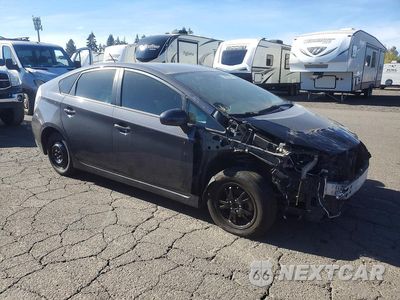 Czwarte zdjęcie samochodu z boku: 2015 TOYOTA PRIUS THREE VIN:JTDKN3DU1F0433960 - miniatura