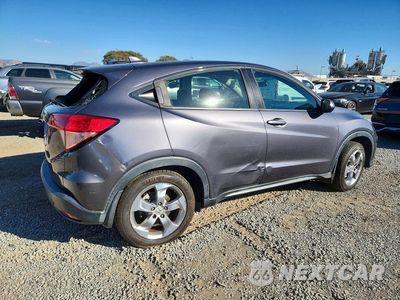 Trzecie zdjęcie samochodu z tyłu: 2018 HONDA HR-V LX VIN:3CZRU5H30JG704701 - miniatura