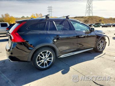 Trzecie zdjęcie samochodu z tyłu: 2016 VOLVO V60 CROSS COUNTRY PREMIER VIN:YV4612HKXG1003059 - miniatura