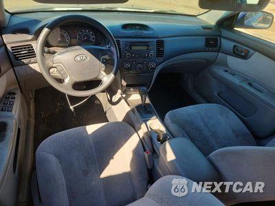 Zdjęcie 8 z 12 samochodu: 2008 KIA OPTIMA LX VIN:KNAGE124785242365 - miniatura