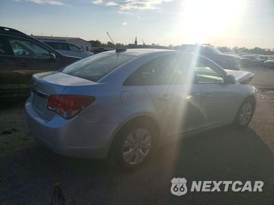 Trzecie zdjęcie samochodu z tyłu: 2015 CHEVROLET CRUZE LS VIN:1G1PA5SH5F7264092 - miniatura