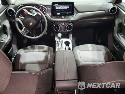 Zdjęcie 8 z 14 samochodu: 2026 CHEVROLET BLAZER 2LT VIN:3GNKBCR46TS160267 - miniatura
