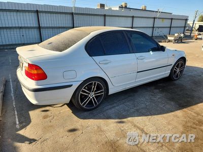 Trzecie zdjęcie samochodu z tyłu: 2003 BMW 325 I VIN:WBAAZ33473KP79817 - miniatura