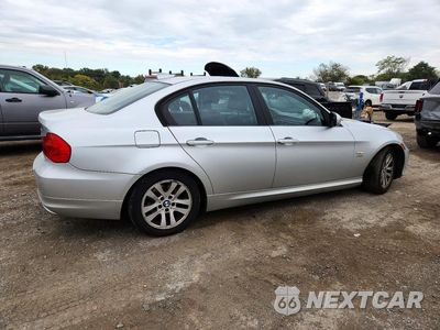 Trzecie zdjęcie samochodu z tyłu: 2011 BMW 328 XI SULEV VIN:WBAPK5C51BA656778 - miniatura