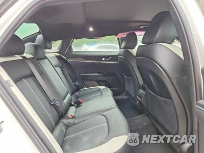 Zdjęcie 10 z 12 samochodu: 2025 KIA K5 GT LINE VIN:KNAG64J73S5303972 - miniatura