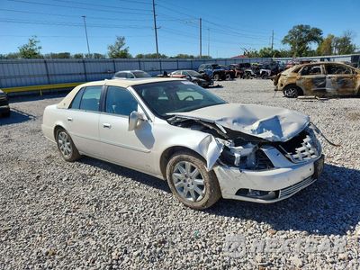 Czwarte zdjęcie samochodu z boku: 2011 CADILLAC DTS PREMIUM COLLECTION VIN:1G6KH5E69BU104853 - miniatura
