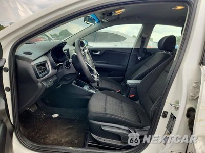 Zdjęcie 7 z 12 samochodu: 2018 KIA RIO S VIN:3KPA24AB4JE095287 - miniatura