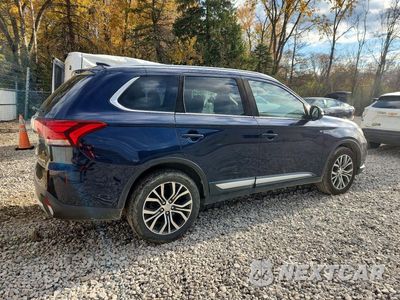 Trzecie zdjęcie samochodu z tyłu: 2018 MITSUBISHI OUTLANDER SE VIN:JA4AZ3A39JZ047457 - miniatura