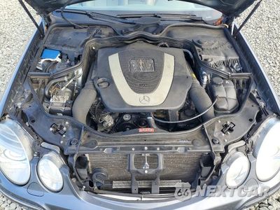 Zdjęcie 11 z 12 samochodu: 2008 MERCEDES-BENZ E 350 VIN:WDBUF56X58B229659 - miniatura