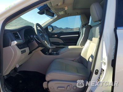Zdjęcie 7 z 14 samochodu: 2019 TOYOTA HIGHLANDER XLE VIN:5TDKZRFHXKS341745 - miniatura