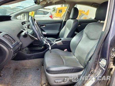 Zdjęcie 7 z 12 samochodu: 2012 TOYOTA PRIUS PLUG-IN HYBRID ADVANCED VIN:JTDKN3DPXC3023372 - miniatura