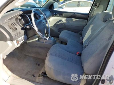 Zdjęcie 7 z 14 samochodu: 2011 TOYOTA TACOMA BASE VIN:5TFNX4CN1BX007436 - miniatura