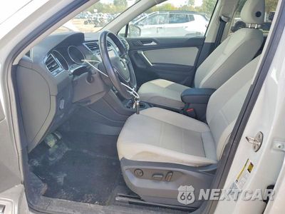 Zdjęcie 7 z 14 samochodu: 2019 VOLKSWAGEN TIGUAN SE VIN:3VV2B7AX9KM142856 - miniatura