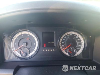 Zdjęcie 9 z 12 samochodu: 2020 RAM 1500 CLASSIC WARLOCK VIN:1C6RR7GT5LS159246 - miniatura