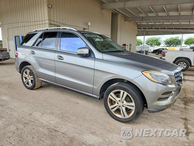 Czwarte zdjęcie samochodu z boku: 2013 MERCEDES-BENZ ML 350 4MATIC VIN:4JGDA5HB4DA109378 - miniatura