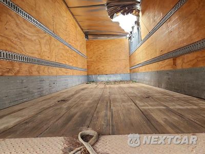 Zdjęcie 10 z 13 samochodu: 2019 INTERNATIONAL 4300 BOX TRUCK VIN:1HTMMMMN2KH122336 - miniatura