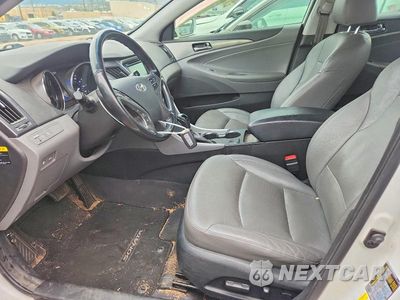 Zdjęcie 7 z 12 samochodu: 2013 HYUNDAI SONATA HYBRID VIN:KMHEC4A44DA101530 - miniatura
