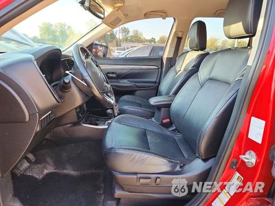 Zdjęcie 7 z 13 samochodu: 2019 MITSUBISHI OUTLANDER SE VIN:JA4AD3A3XKZ035477 - miniatura