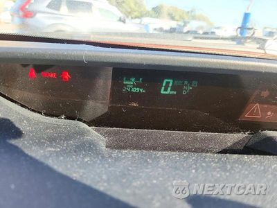 Zdjęcie 9 z 13 samochodu: 2005 TOYOTA PRIUS BASE VIN:JTDKB20U053015878 - miniatura