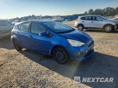 Czwarte zdjęcie samochodu z boku: 2013 TOYOTA PRIUS C ONE VIN:JTDKDTB35D1539669 - miniatura