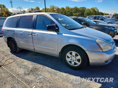 Czwarte zdjęcie samochodu z boku: 2008 KIA SEDONA LX VIN:KNDMB233886265707 - miniatura