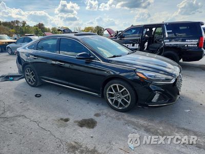 Czwarte zdjęcie samochodu z boku: 2018 HYUNDAI SONATA LIMITED 2.0T VIN:5NPE34AB8JH666502 - miniatura
