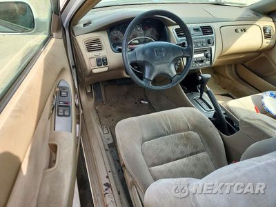 Zdjęcie 8 z 12 samochodu: 2002 HONDA ACCORD SE VIN:1HGCG32002A005639 - miniatura