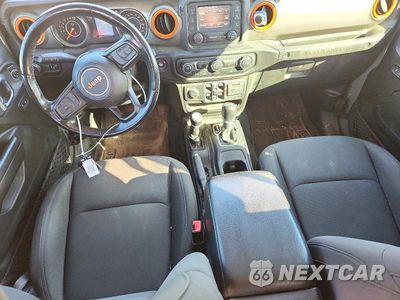Zdjęcie 8 z 13 samochodu: 2020 JEEP WRANGLER UNLIMITED SPORT VIN:1C4HJXDG9LW282429 - miniatura