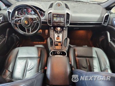 Zdjęcie 8 z 13 samochodu: 2015 PORSCHE CAYENNE S VIN:WP1AB2A21FLA60644 - miniatura