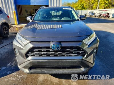 Piąte zdjęcie samochodu w środku: 2019 TOYOTA RAV4 HYBRID XLE VIN:2T3RWRFVXKW006819 - miniatura