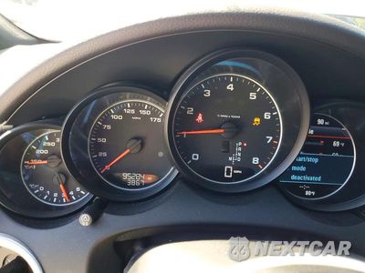 Zdjęcie 9 z 13 samochodu: 2016 PORSCHE CAYENNE VIN:WP1AA2A29GLA01927 - miniatura