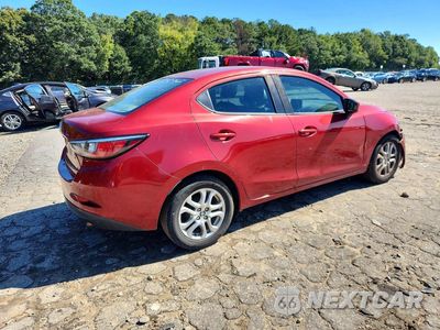 Trzecie zdjęcie samochodu z tyłu: 2018 TOYOTA YARIS IA BASE VIN:3MYDLBYV1JY319999 - miniatura