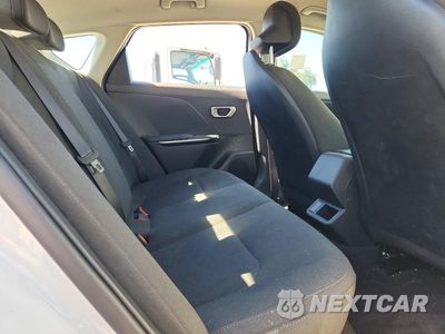 Zdjęcie 10 z 12 samochodu: 2026 KIA K4 LXS VIN:3KPFT4DE5TE307562 - miniatura