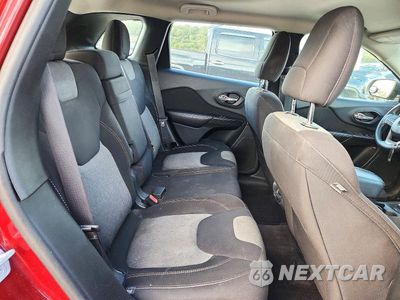 Zdjęcie 11 z 13 samochodu: 2016 JEEP CHEROKEE SPORT VIN:1C4PJLAB0GW177233 - miniatura