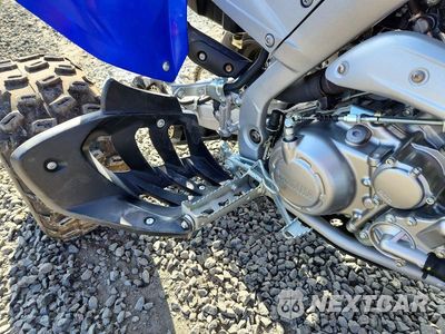 Zdjęcie 9 z 10 samochodu: 2024 YAMAHA RAPTOR 700R ATV VIN:5Y4AML6E1RA107800 - miniatura