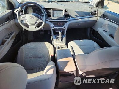 Zdjęcie 8 z 13 samochodu: 2017 HYUNDAI ELANTRA SE VIN:5NPD84LFXHH009174 - miniatura