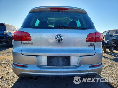 Zdjęcie 6 z 13 samochodu: 2017 VOLKSWAGEN TIGUAN SPORT VIN:WVGUV7AX4HK030914 - miniatura