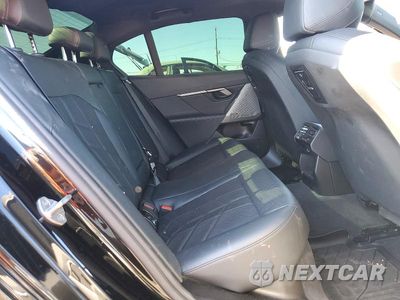 Zdjęcie 10 z 12 samochodu: 2025 BMW 530 I VIN:WBA43FJ04SCT30295 - miniatura