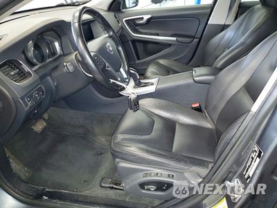Zdjęcie 7 z 12 samochodu: 2017 VOLVO V60 T5 PREMIER VIN:YV140MEK4H1355661 - miniatura