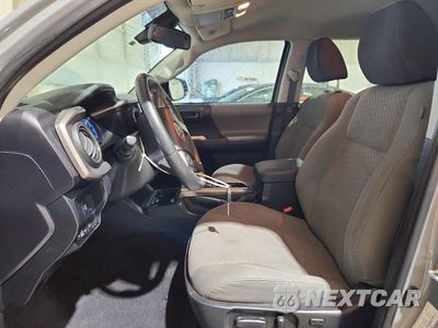 Zdjęcie 7 z 12 samochodu: 2021 TOYOTA TACOMA SR5 V6 VIN:5TFAZ5CN8MX116641 - miniatura