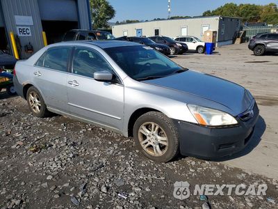Czwarte zdjęcie samochodu z boku: 2007 HONDA ACCORD EX VIN:1HGCM568X7A083227 - miniatura