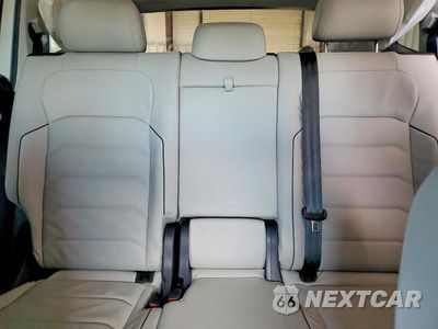 Zdjęcie 10 z 13 samochodu: 2018 VOLKSWAGEN TIGUAN SEL PREMIUM VIN:3VV5B7AX2JM174236 - miniatura