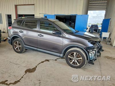 Czwarte zdjęcie samochodu z boku: 2018 TOYOTA RAV4 XLE VIN:JTMWFREV9JJ210111 - miniatura
