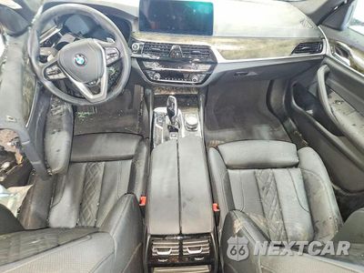 Zdjęcie 8 z 12 samochodu: 2023 BMW 530 XI VIN:WBA13BJ02PWY16556 - miniatura