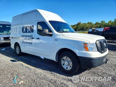 Czwarte zdjęcie samochodu z boku: 2018 NISSAN NV 2500 HD SV VIN:1N6BF0LYXJN808060 - miniatura